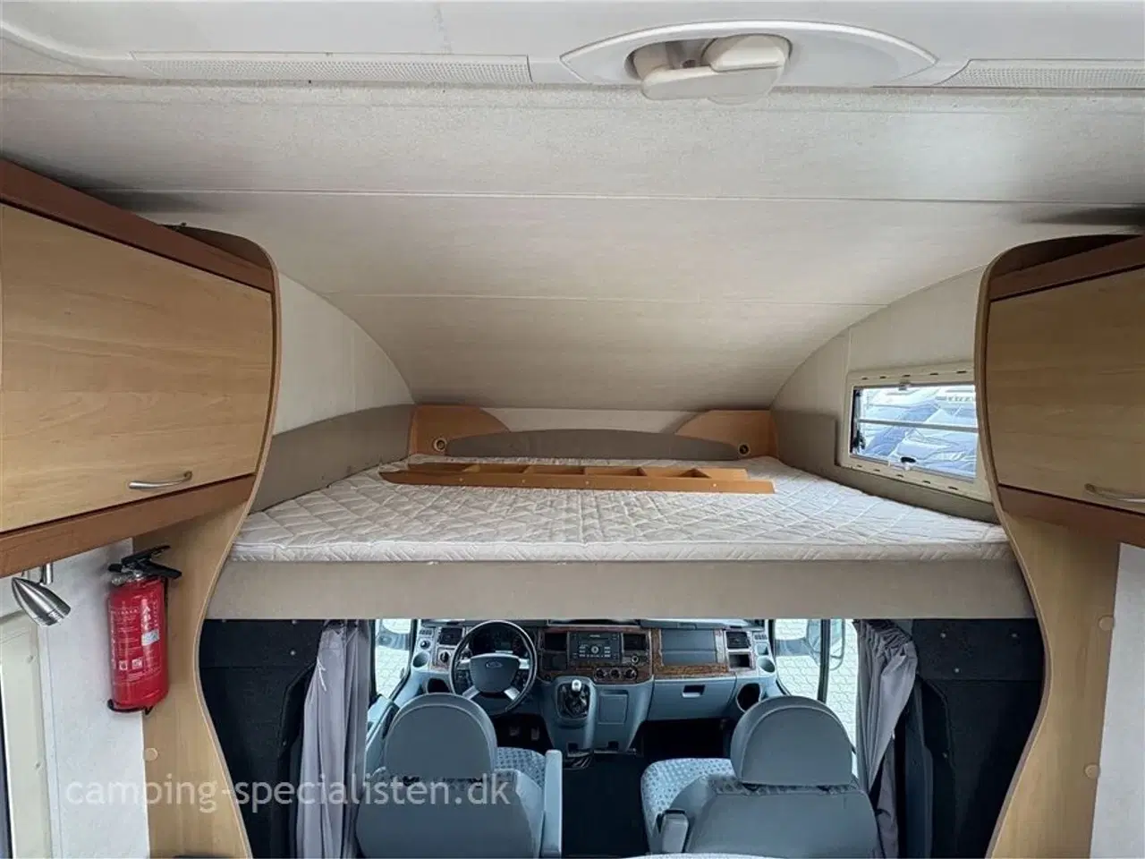 Billede 6 - 2007 - Eura Mobil Profilia   Eura Mobil Profilia Alkove 2007 - Se den nu hos Camping-Specialisten.dk