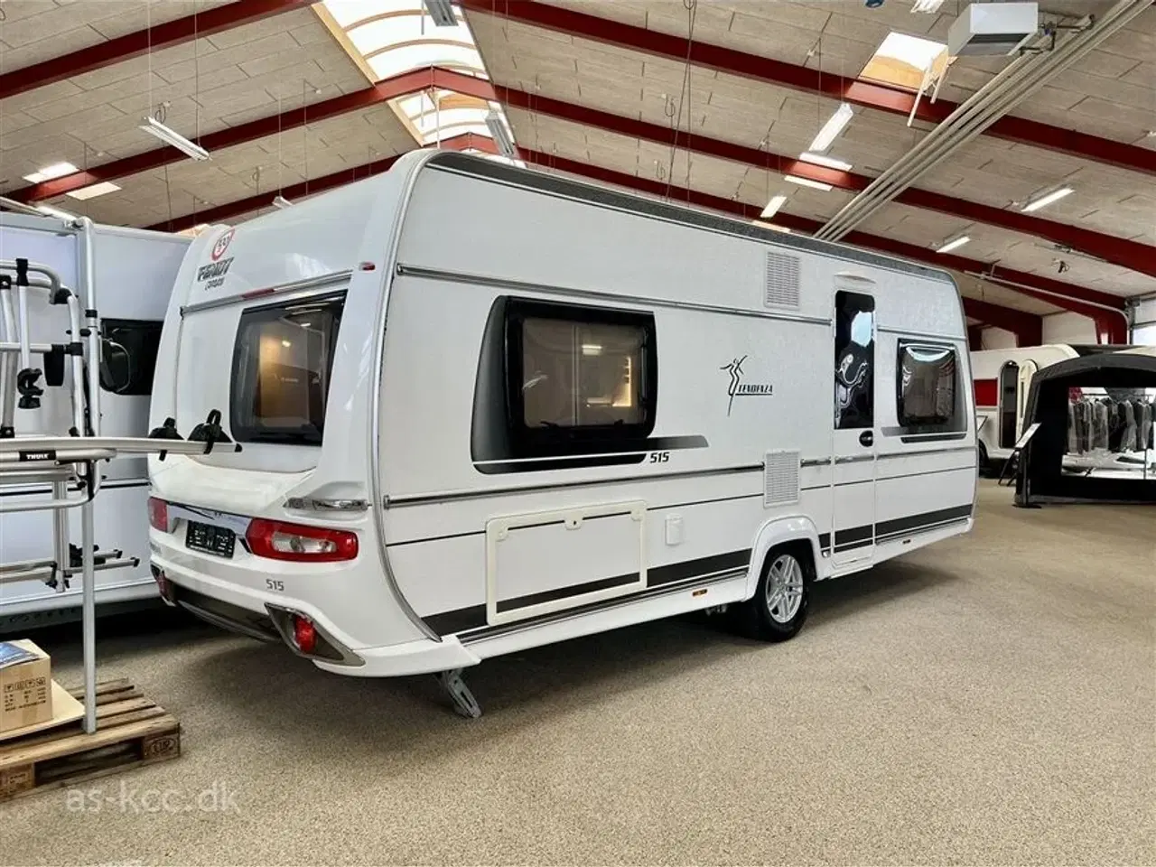 Billede 4 - 2018 - Fendt Tendenza 515 SF   Fendt Tendenza 515 SF årg. 2018. Mover 4 sovepladser, 5 siddepladser.