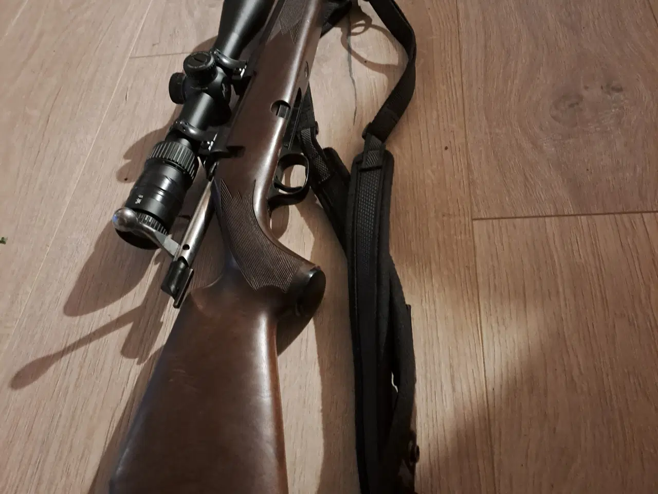 Billede 3 - Tikka jagtriffel kal. 243