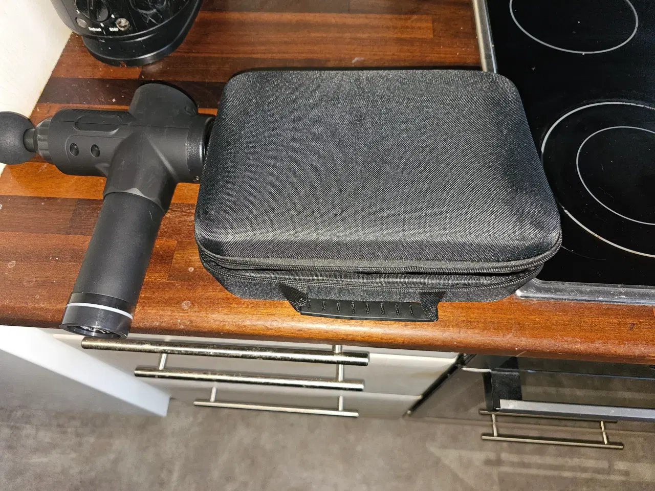 Billede 1 - Sælges: Kraftfuld Massagepistol!