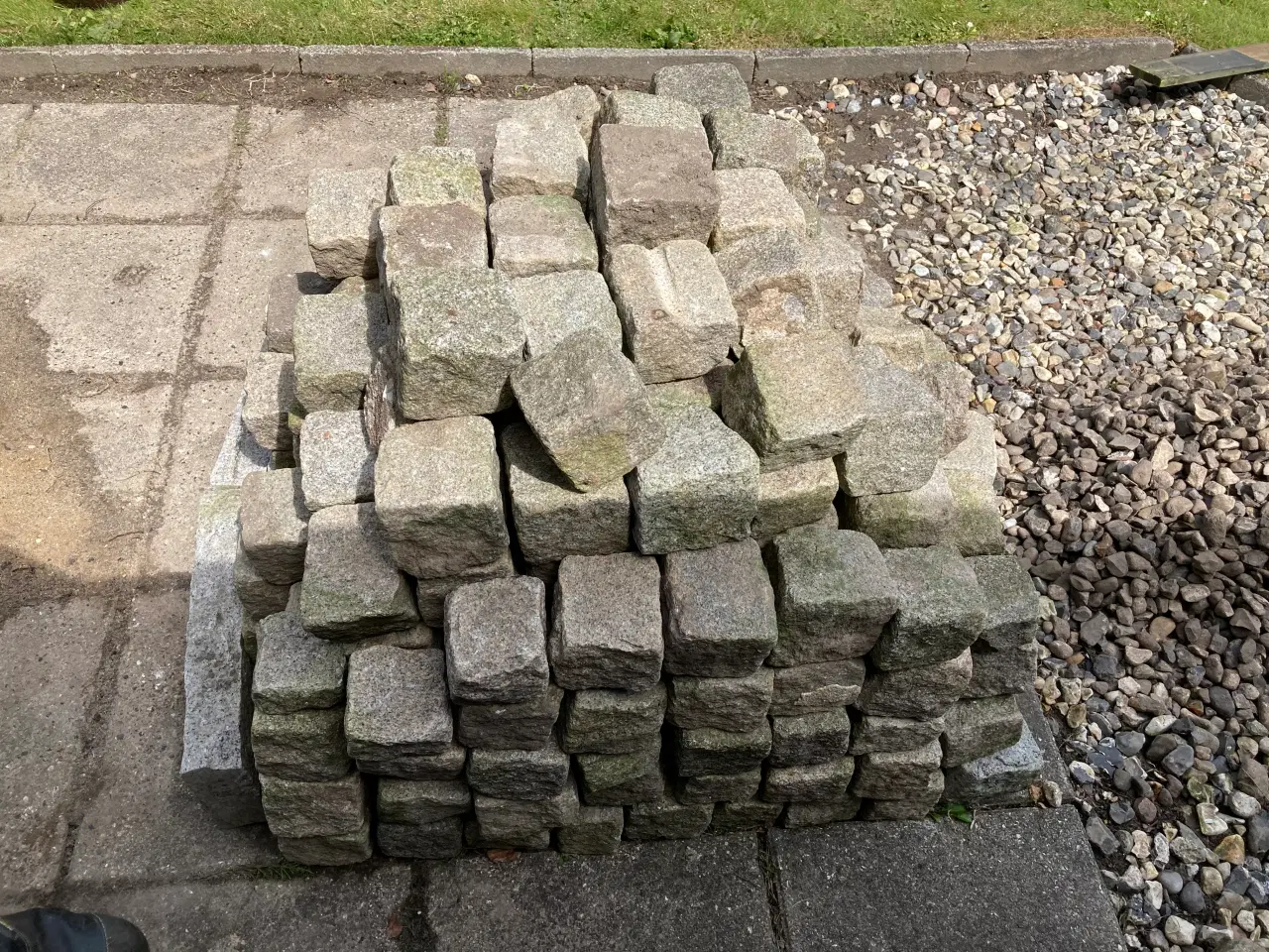 Billede 1 - Grå chaussesten 300 stk