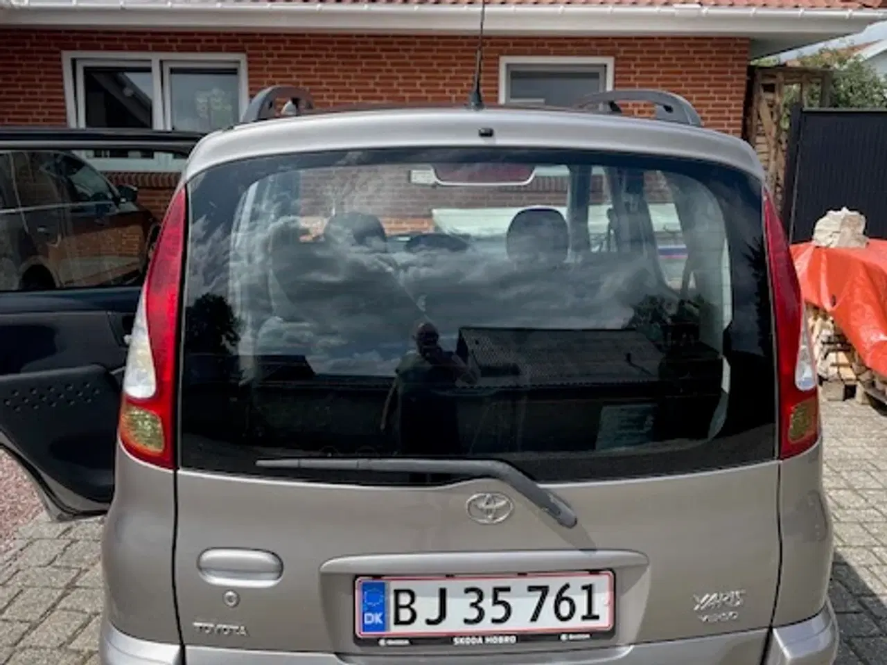 Billede 4 - Toyota Yaris Verso 1,3 benzin, årgang 07/2004