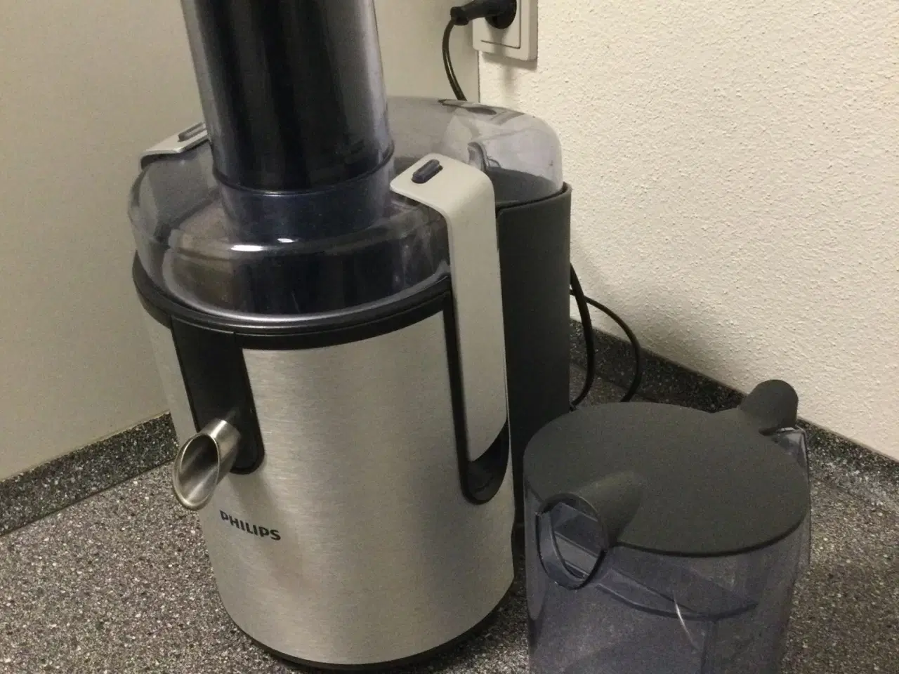 Billede 2 - Philips juicer incl 1,5 liters juicekande