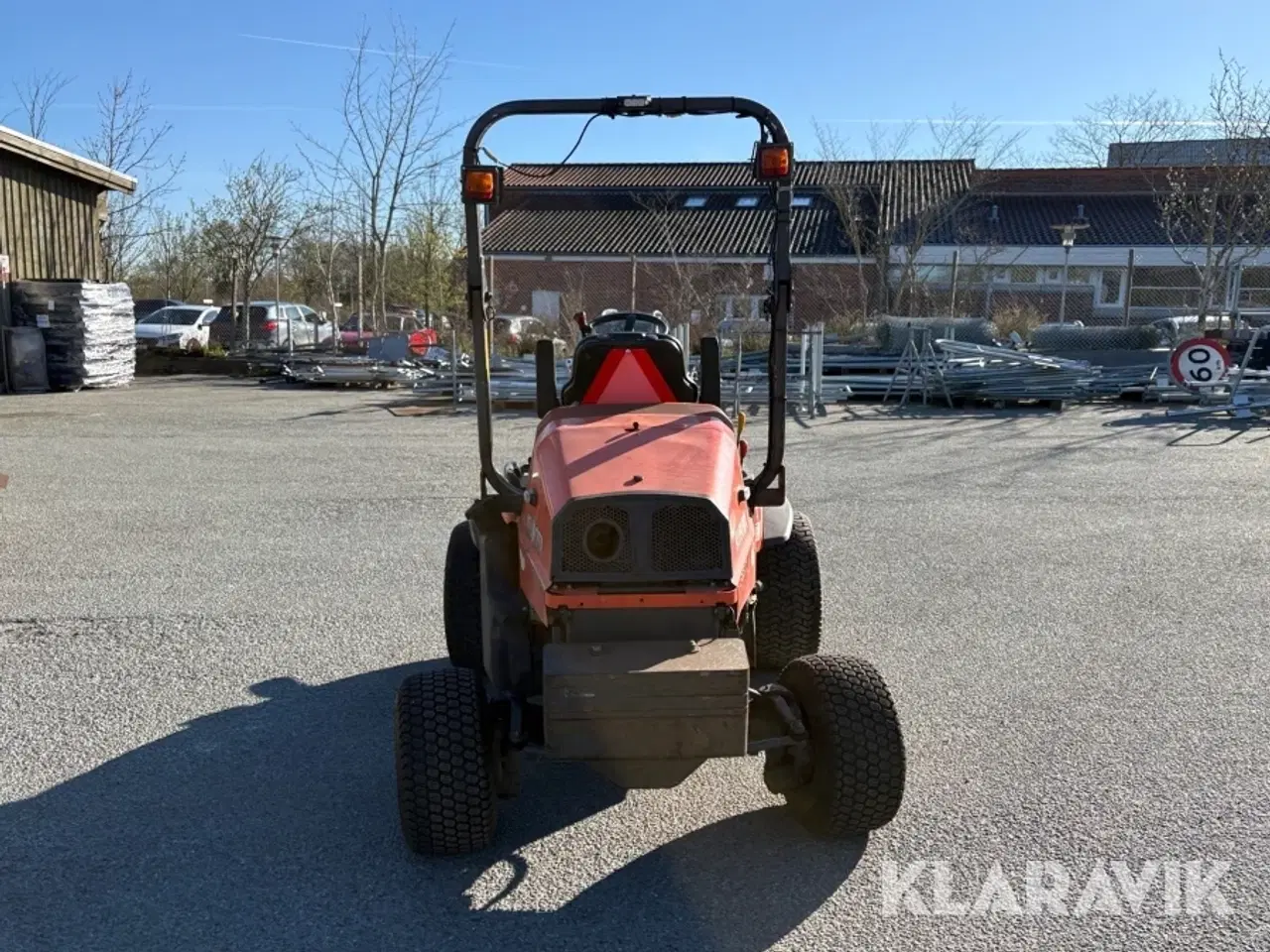 Billede 4 - Redskabsbærer Kubota F3890 med tilbehør