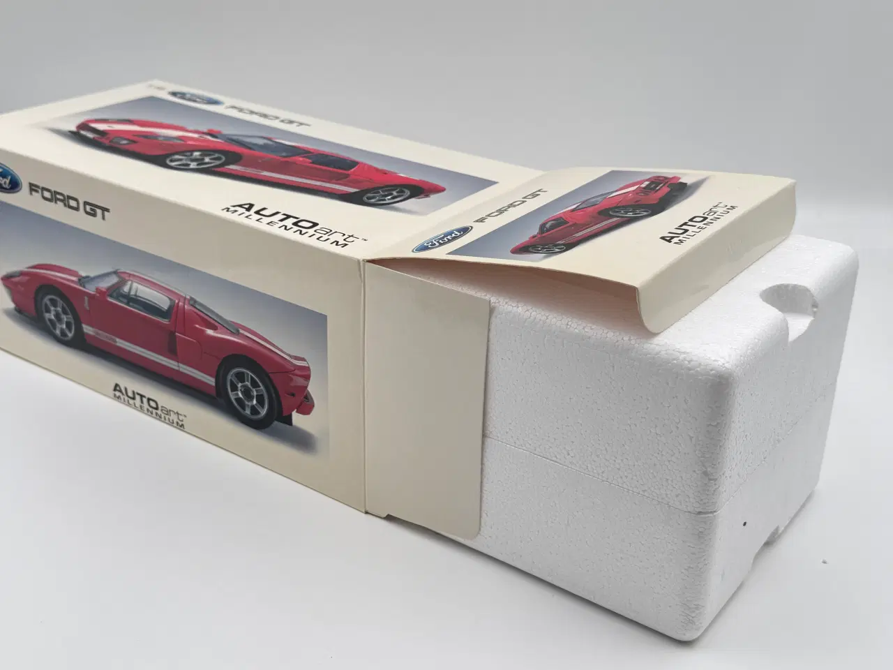 Billede 11 - 2004 Ford GT - AUTOart - 1:18 