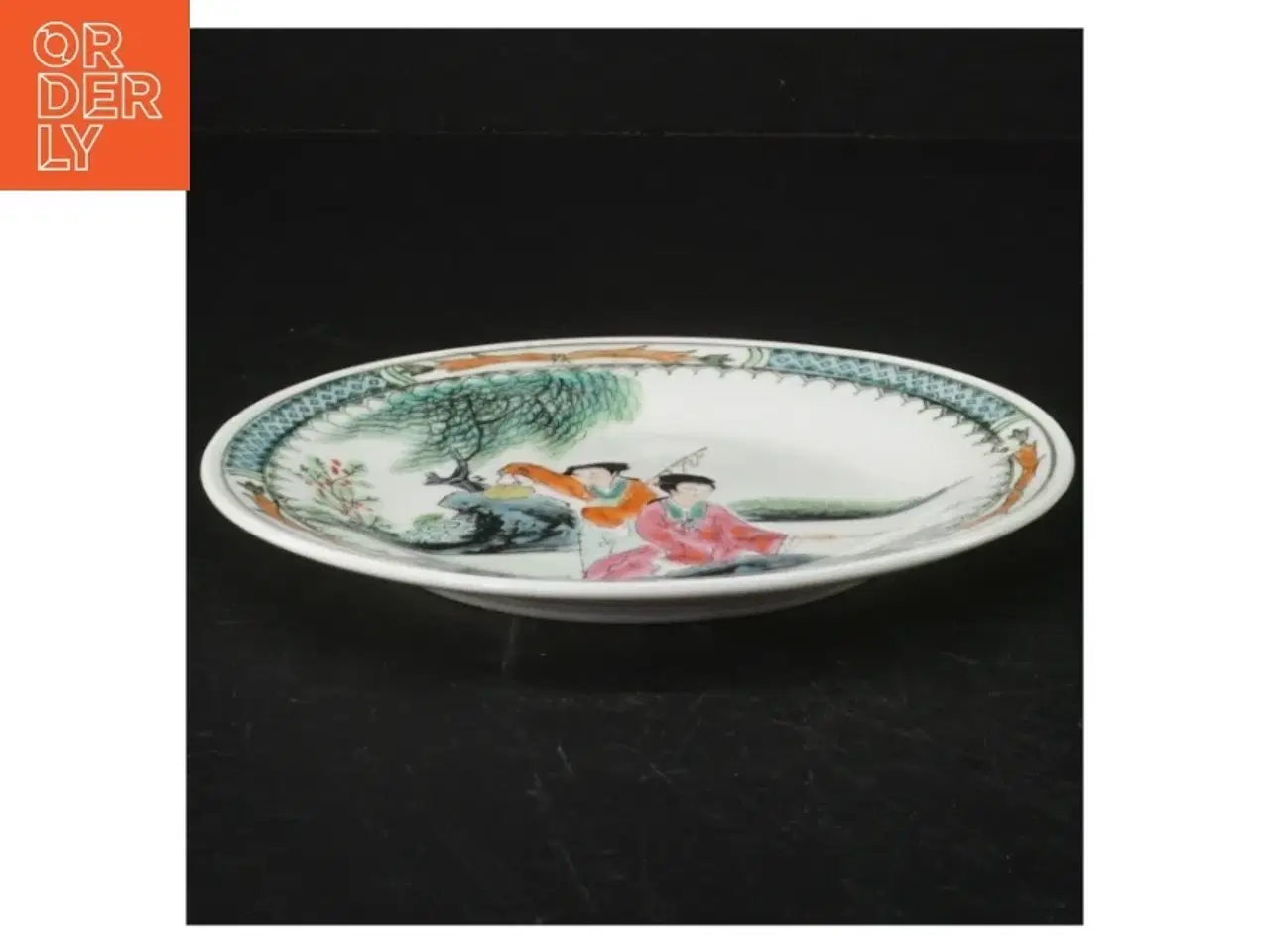 Billede 3 - Dekorativ kinesisk porcelænstallerken (str. 15,5 cm)