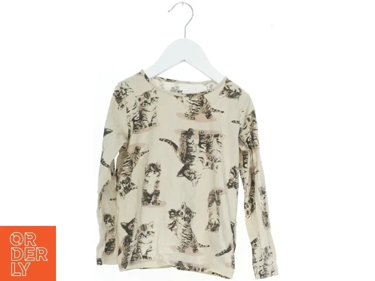 Billede 1 - Langærmet bluse med kattemotiv fra H&M (str. 116)