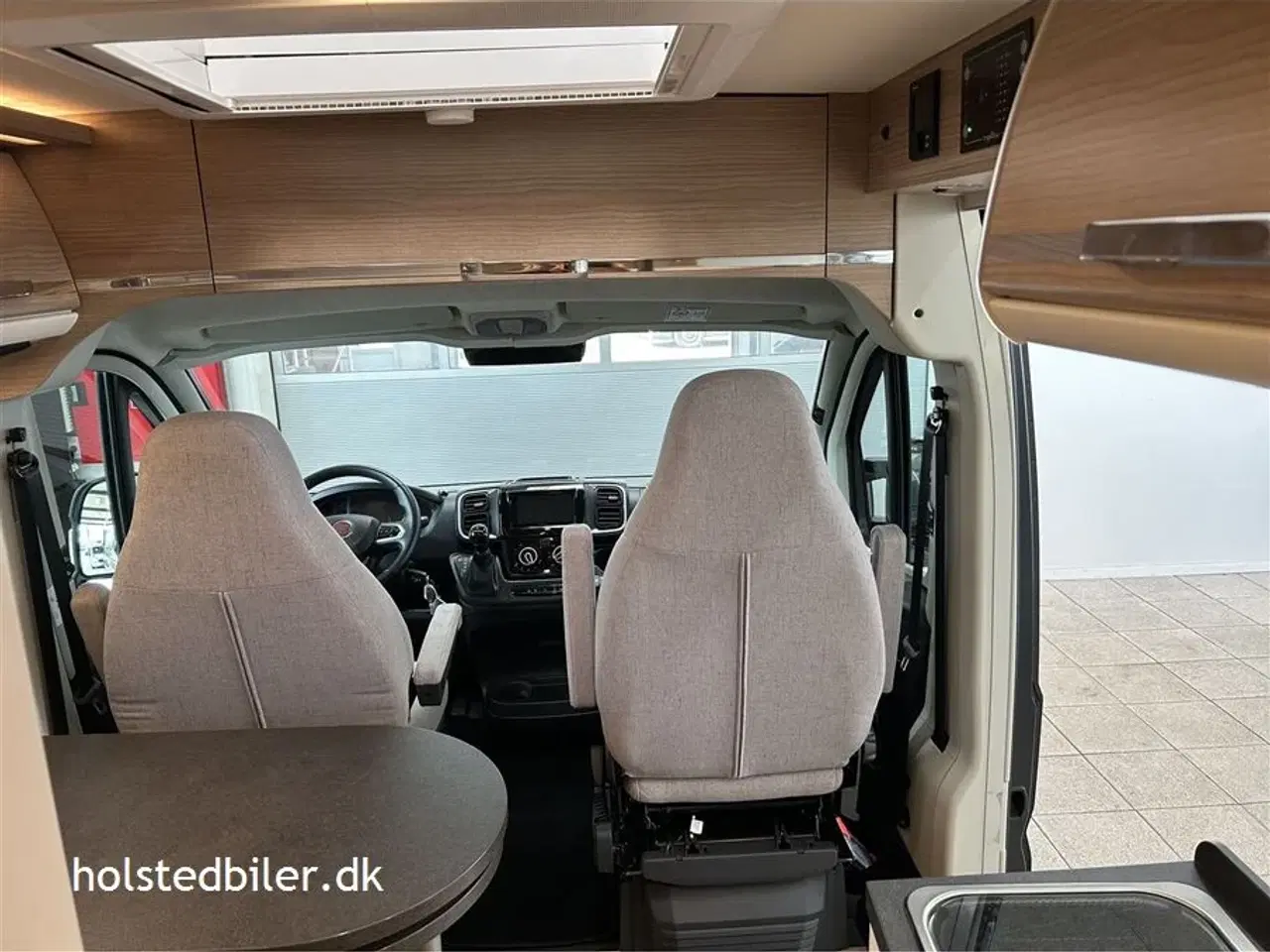 Billede 21 - 2024 - Carthago premium van 640 LE Luksus van med enkeltsenge og KUN km 10000 - som ny. Aut.