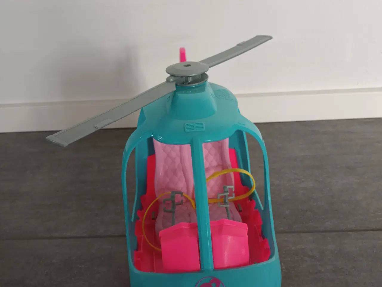 Billede 4 - Barbie helikopter