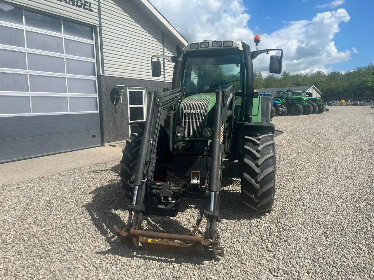 Billede 9 - Fendt 410 Vario med frontlæsser.