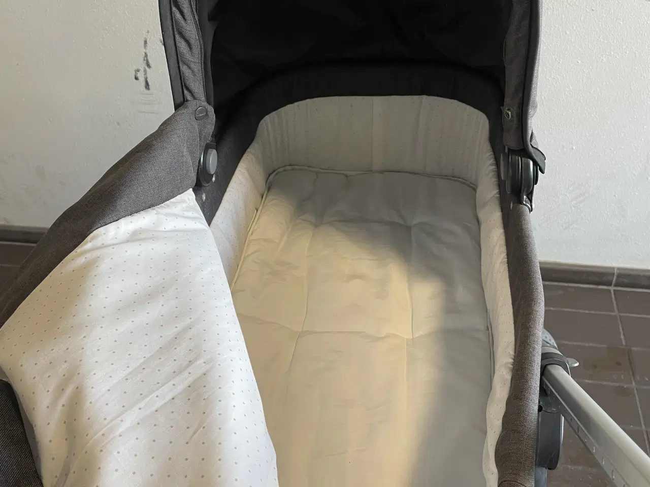 Billede 3 - Barnevogn    , Emmaljung  , 76 cm. Med  Madras  og