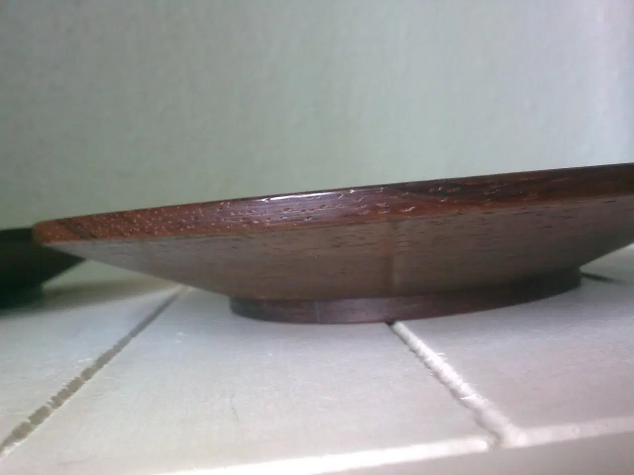 Billede 14 - Digsmed 1964 træskive fad eller dansk VINbakke