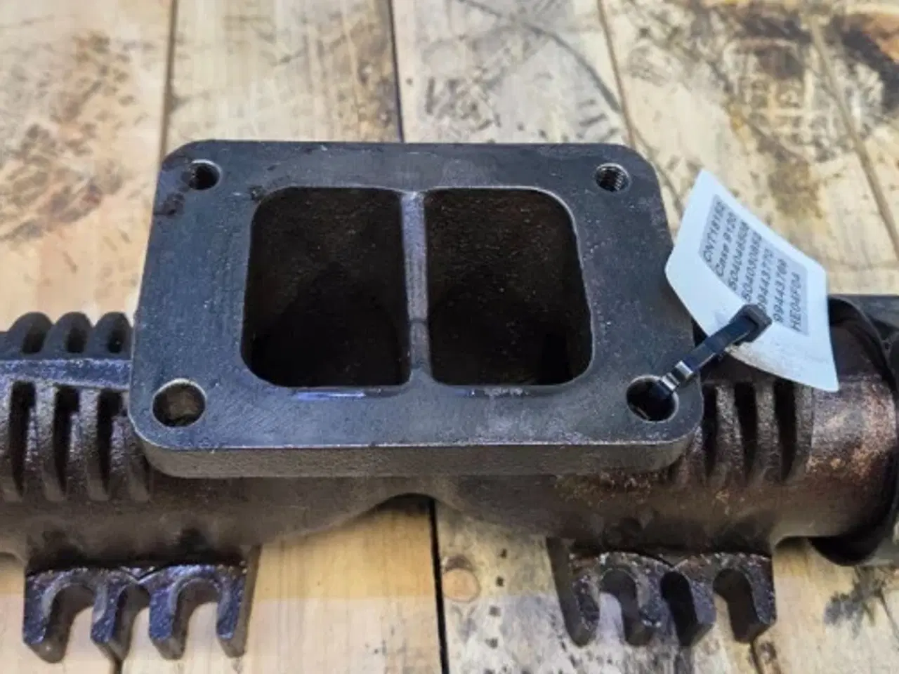 Billede 17 - Case 9120 Udstødningsmanifold 504046508