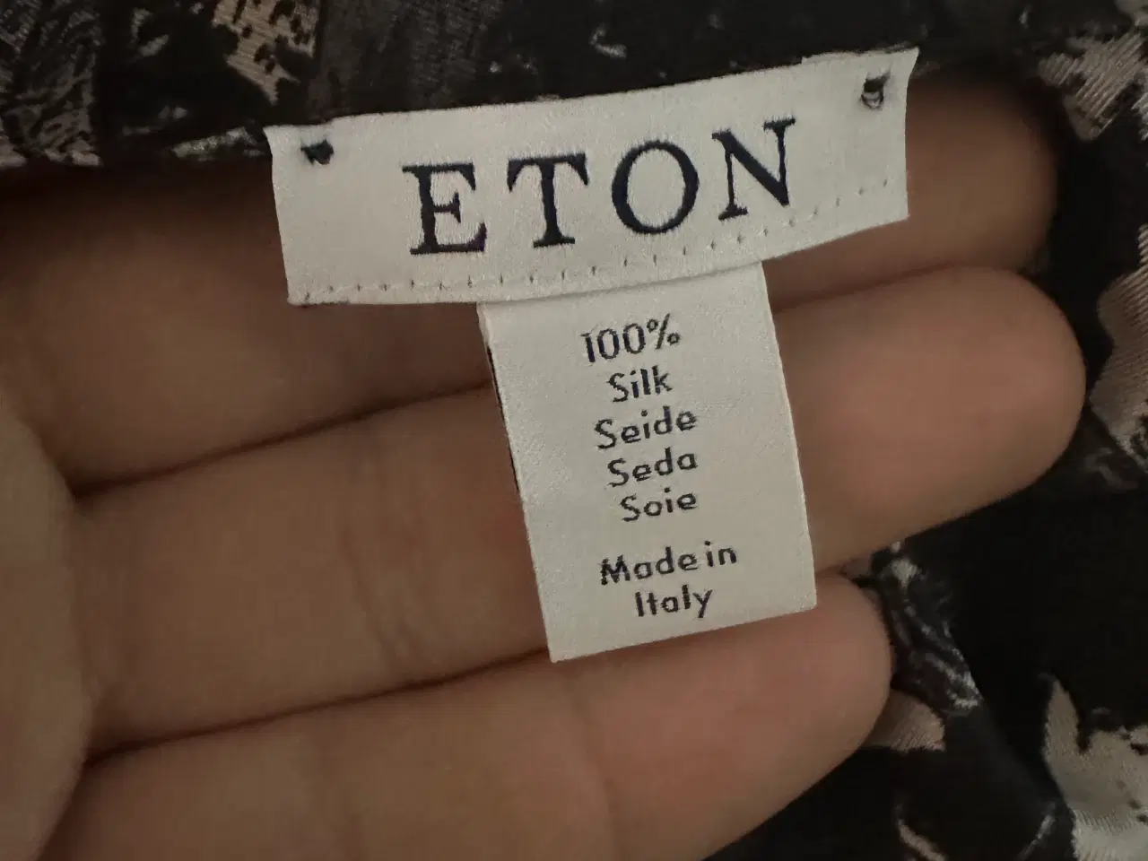 Billede 4 - Eton skjorte + silketørklæde 
