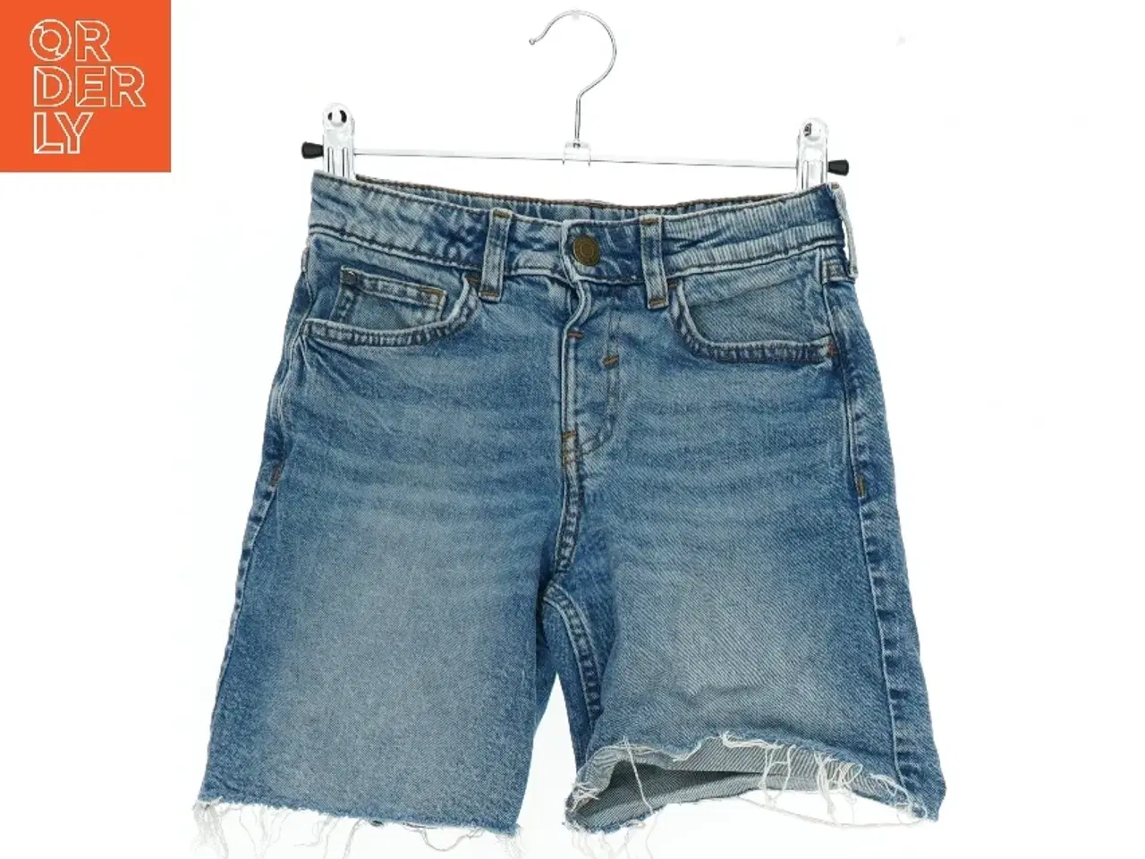 Billede 1 - Jeansshorts med frynsede kanter fra H&M (str. 116)