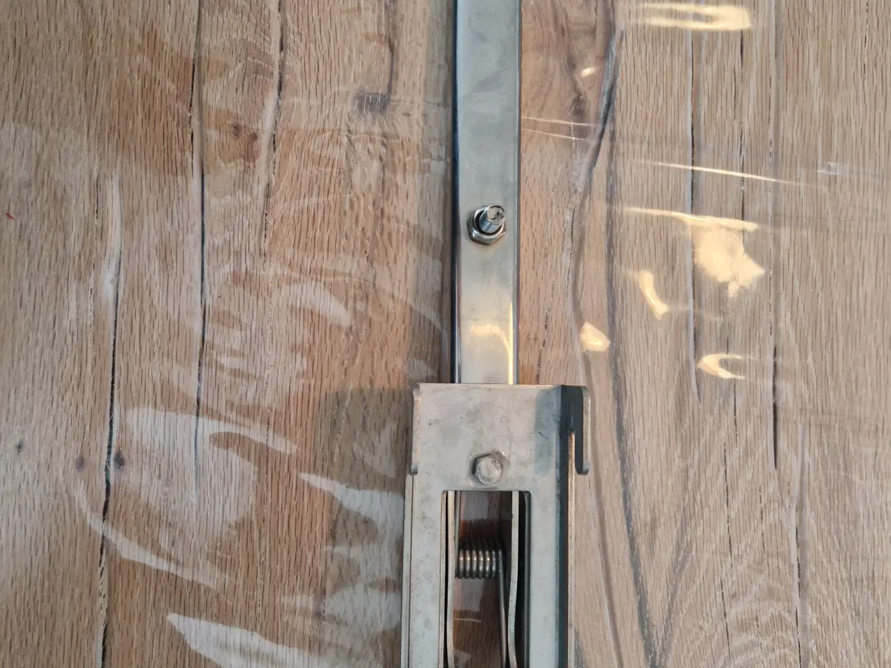 Billede 3 - Håndtag til at åbne og lukke skillevæg i køletrail