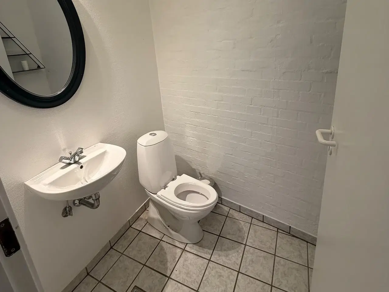 Billede 12 - Synligt erhvervslejemål på attraktiv placering i Hjørrings gågade!