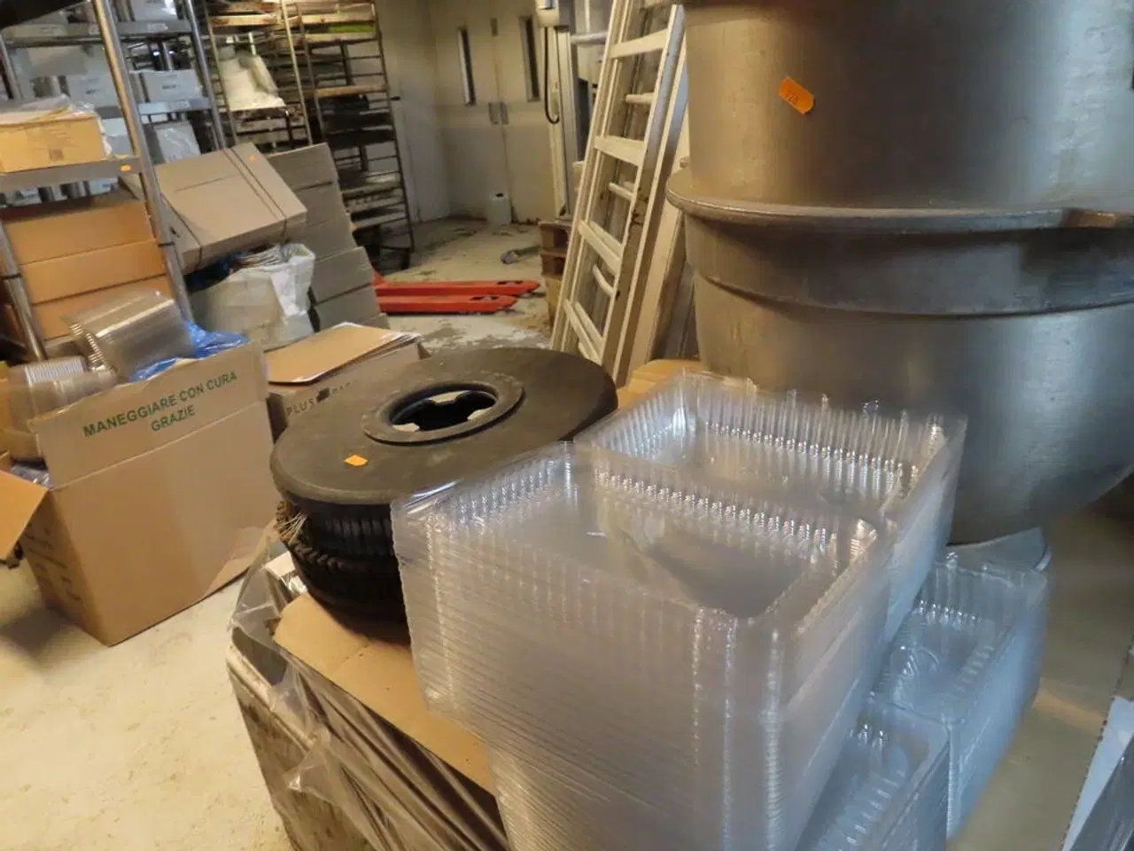 Billede 21 - Div. emballage og donutmaskine