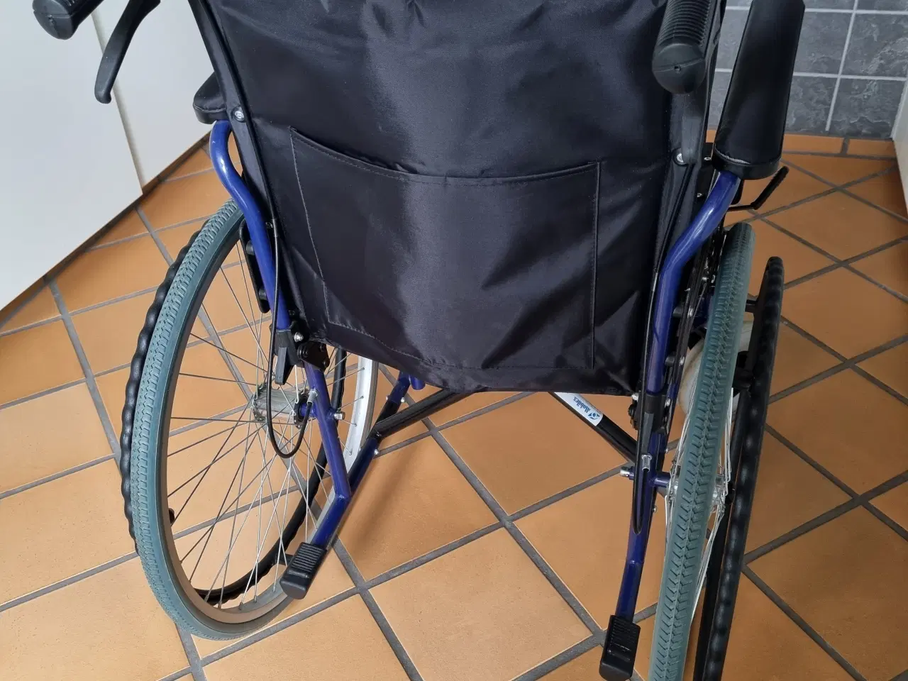 Billede 2 - Kørestol Mobilex m. Safe-med. pude