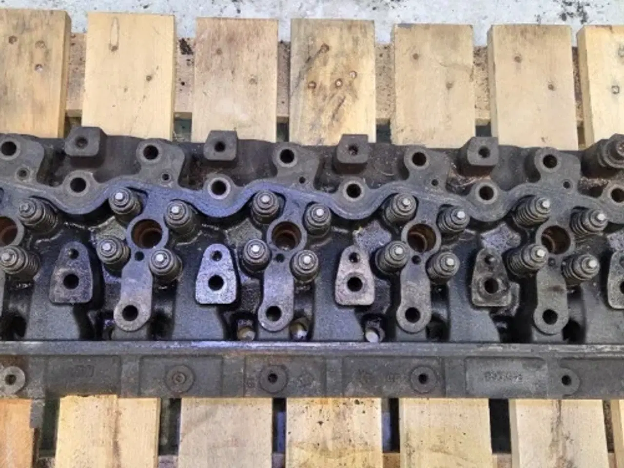 Billede 17 - John Deere 6068   Topstykke   RE567118 