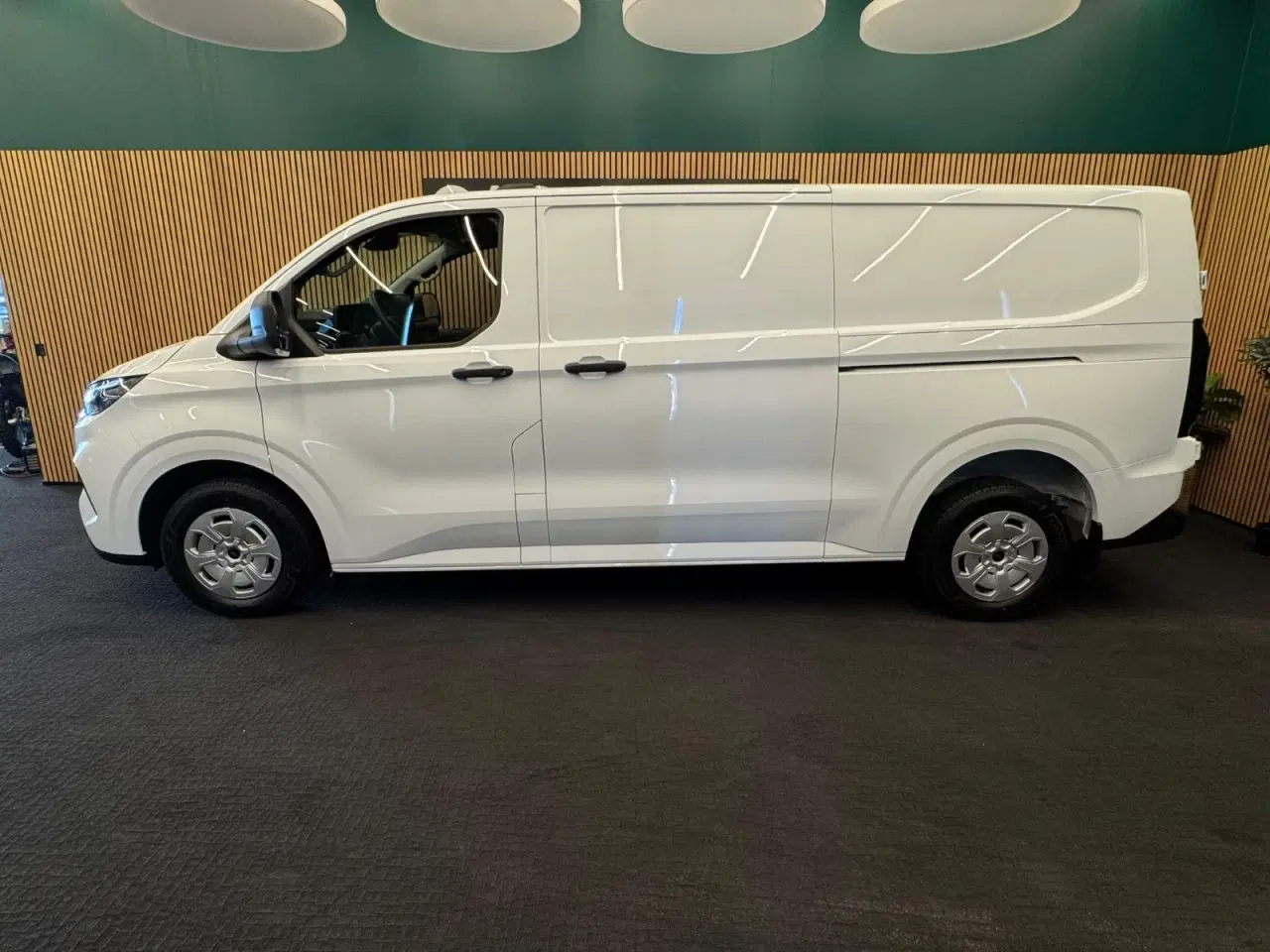 Billede 2 - Ford Transit Custom 320L 2,0 EcoBlue Trend aut.