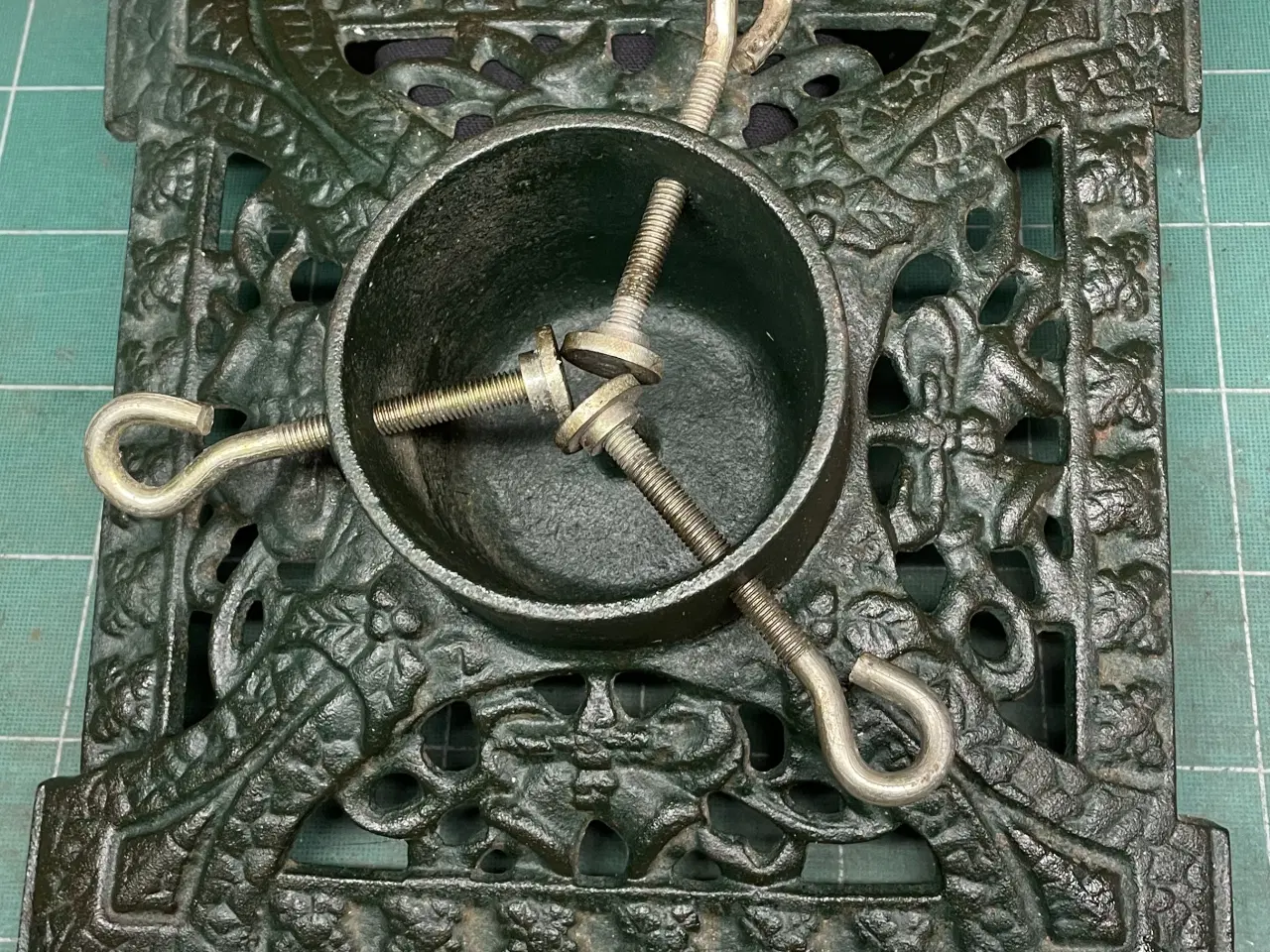 Billede 1 - Juletræsfod støbejern