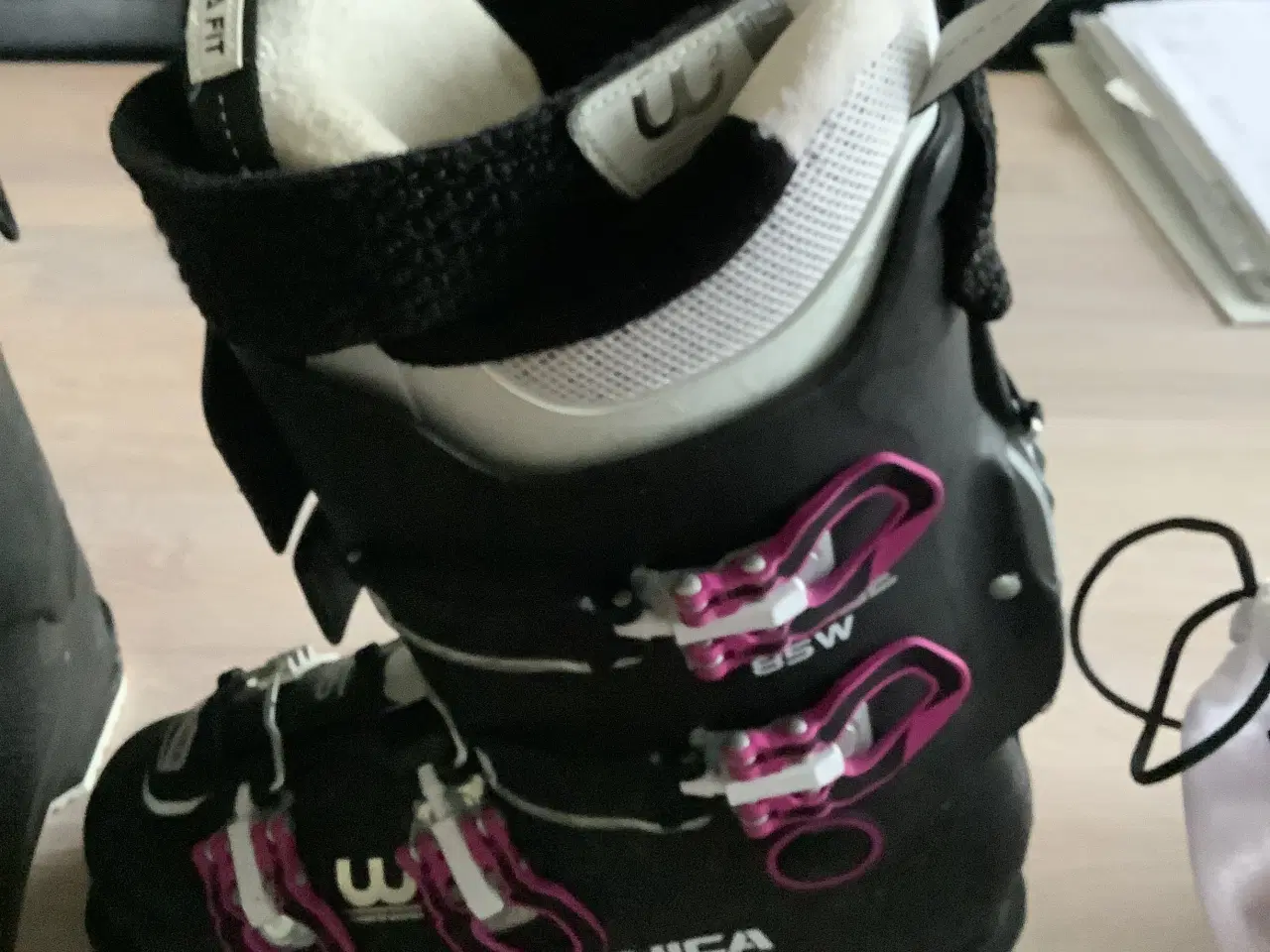 Billede 2 - Skistøvler Tecnica 85 dame