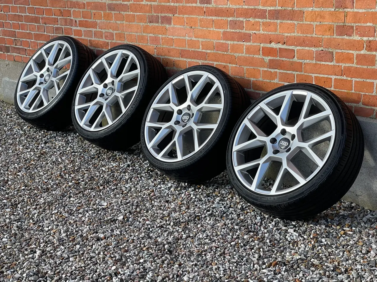 Billede 8 - Alufælge 225/35 R20 krydsmål 5x112 90% mønster