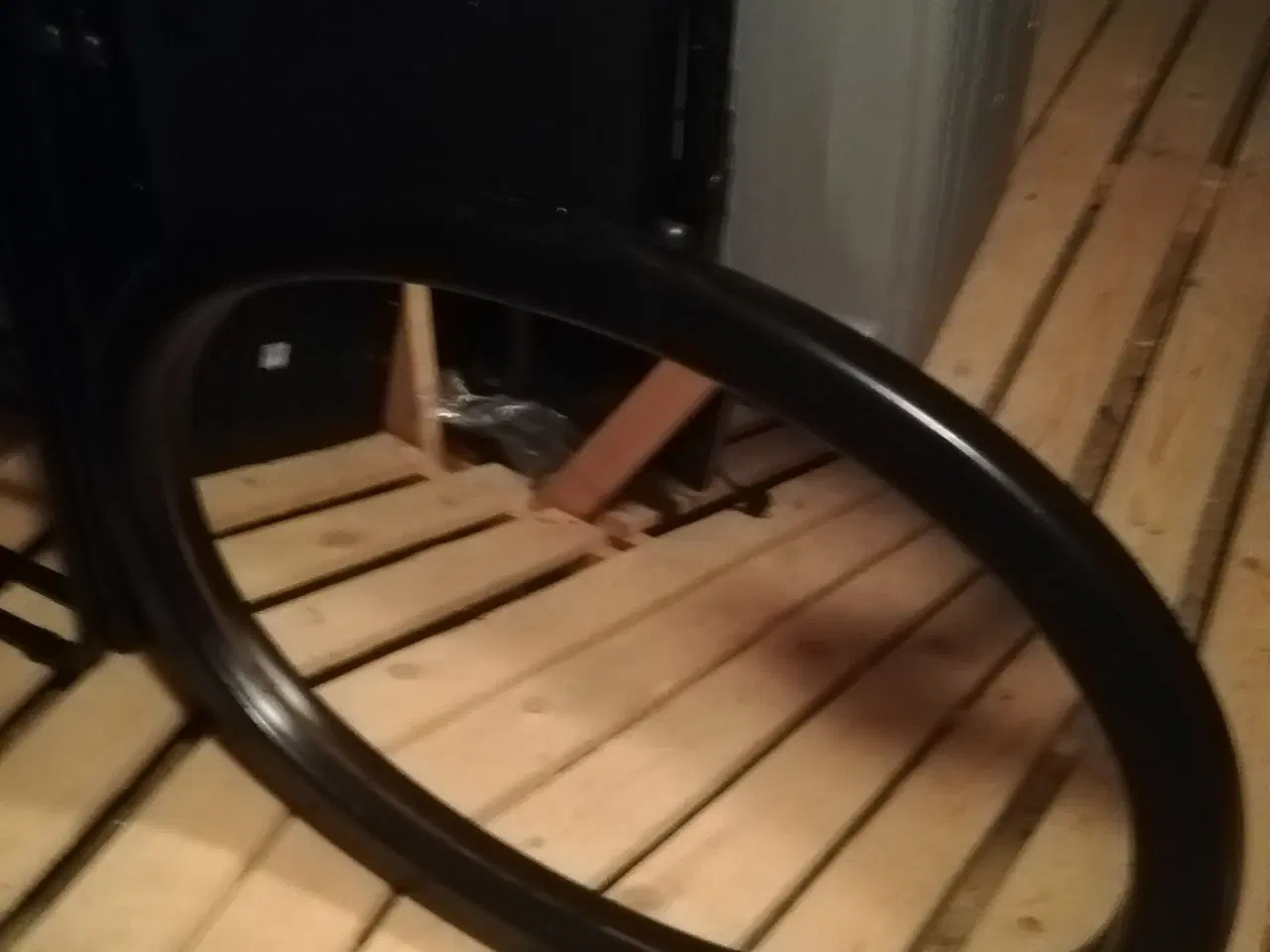Billede 2 - Ovalt Spejl med sortmalet ramme