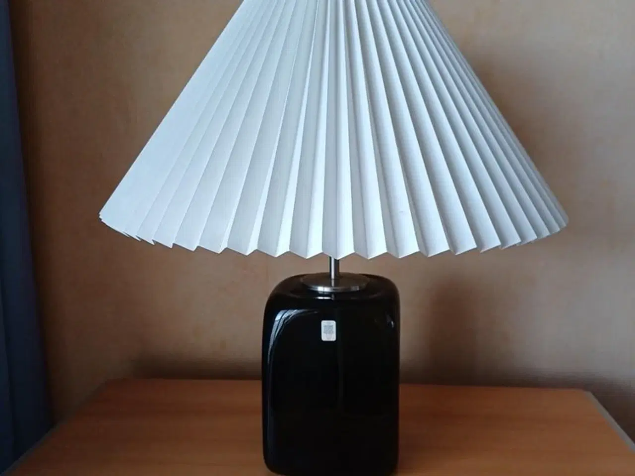 Billede 6 - Le Klint / Holmegaard bordlampe