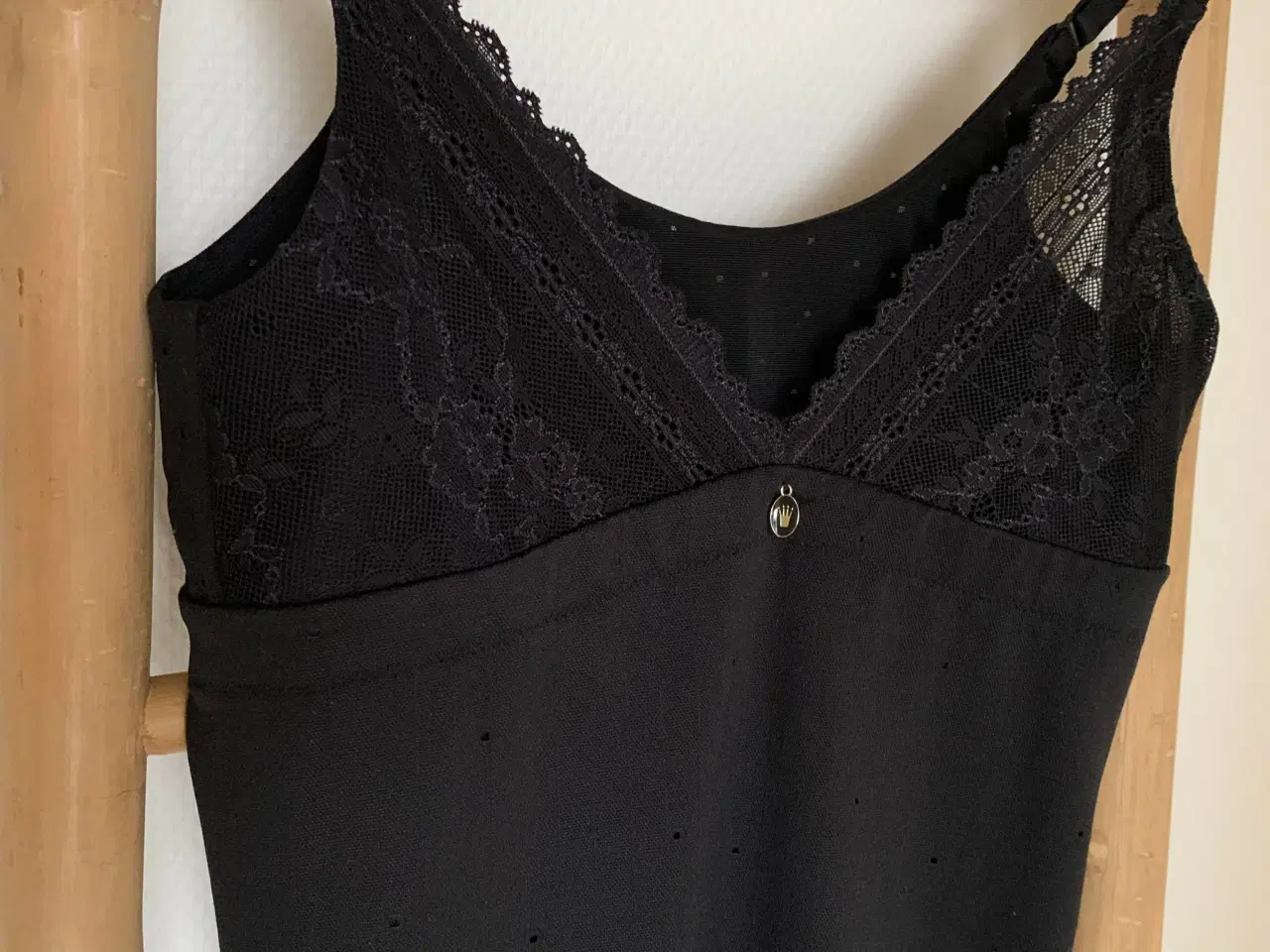 Billede 3 - Triumph shapewear kjole, str. 40 - NY!