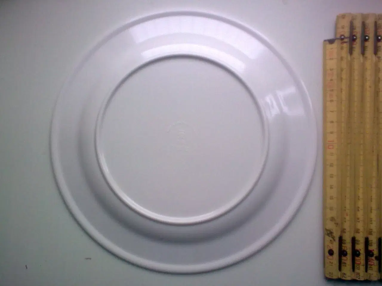 Billede 16 - Børnetallerken x 2 RETRO håndmalet m høns o.a.