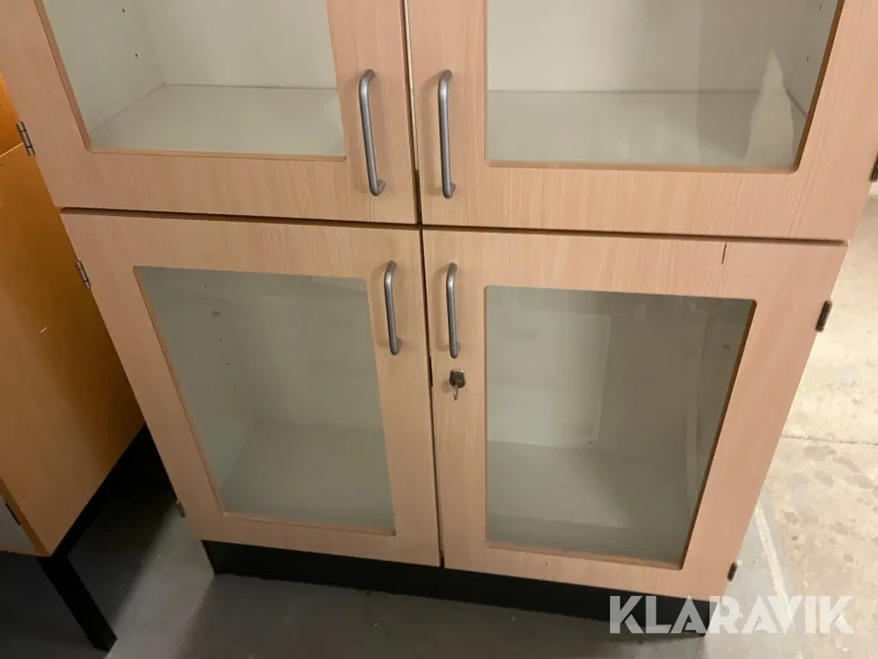Billede 8 - Skabe med glaslåger 6 styk
