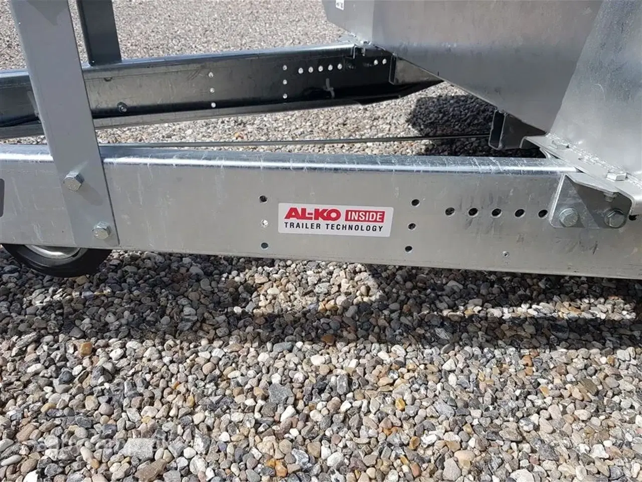 Billede 10 - 0 - Martz Builder 3 3015 Træ/Alu gulv 3000 kg   Maskintrailer Builder 3 3015 2 akslet 3000 kg