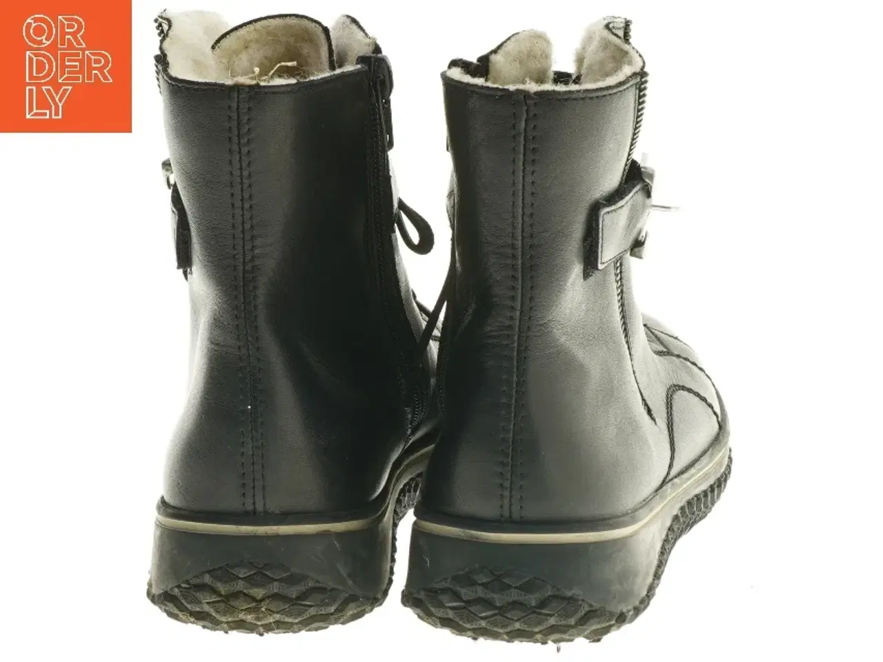 Billede 2 - Sort støvle, størrelse 40 fra Rieker (str. 40 )