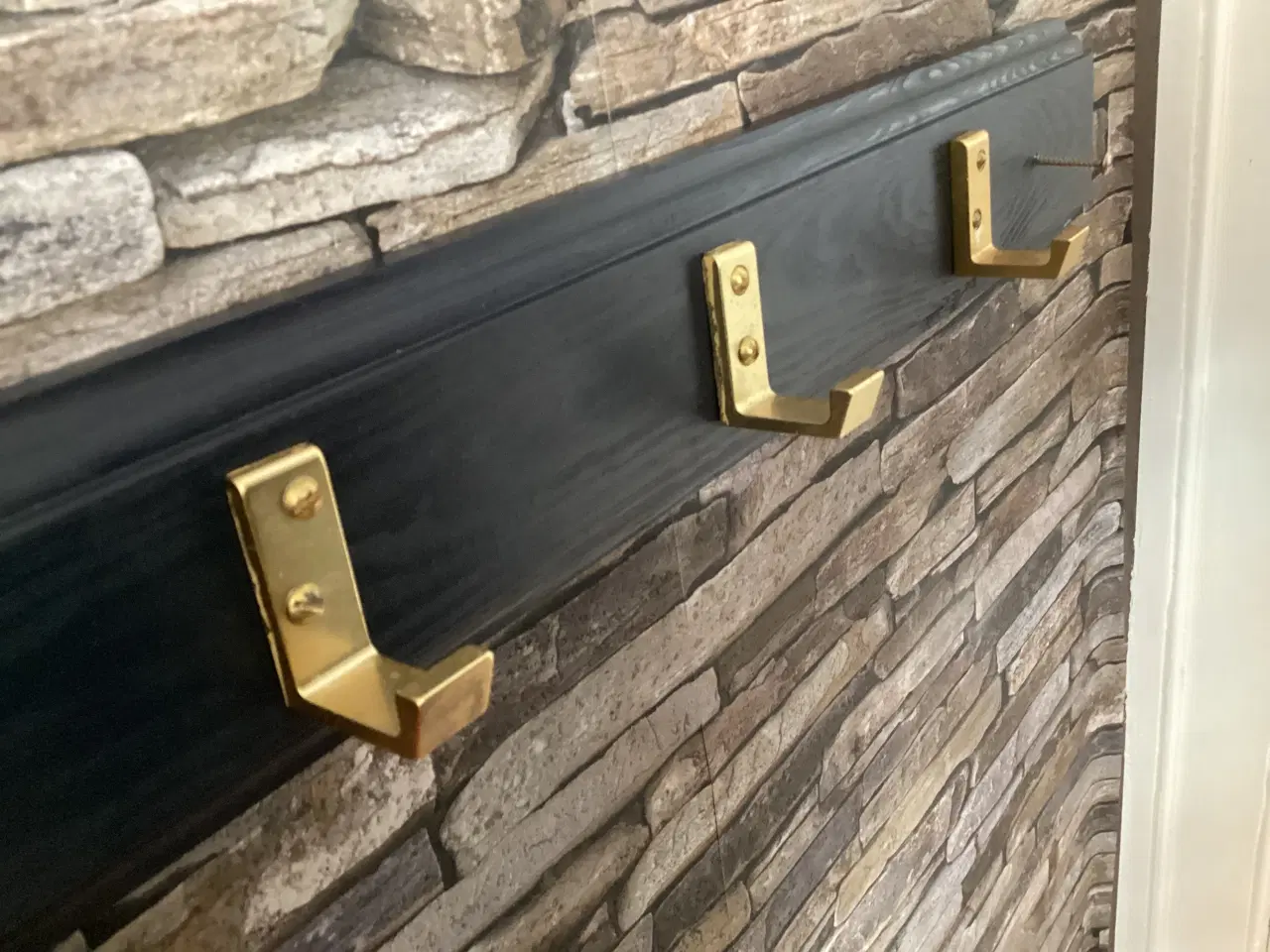 Billede 1 - Knagerække med 6 messingknager