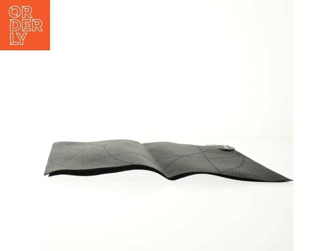 Billede 2 - Dækservitter fra Zone (str. 4 styk. 40 x 30 cm)