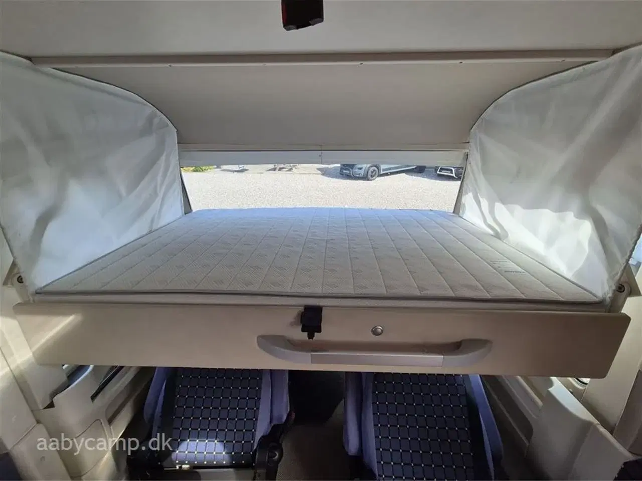 Billede 10 - 2010 - Hymer Exsis I 512   Markise. luft undervogn bagpå. elektrisk støtteben. Maxfann. Helårsdæk. undervognsbehandlet. Holder syn til December 2026!!!  SÆLGES KUN TIL CVR...