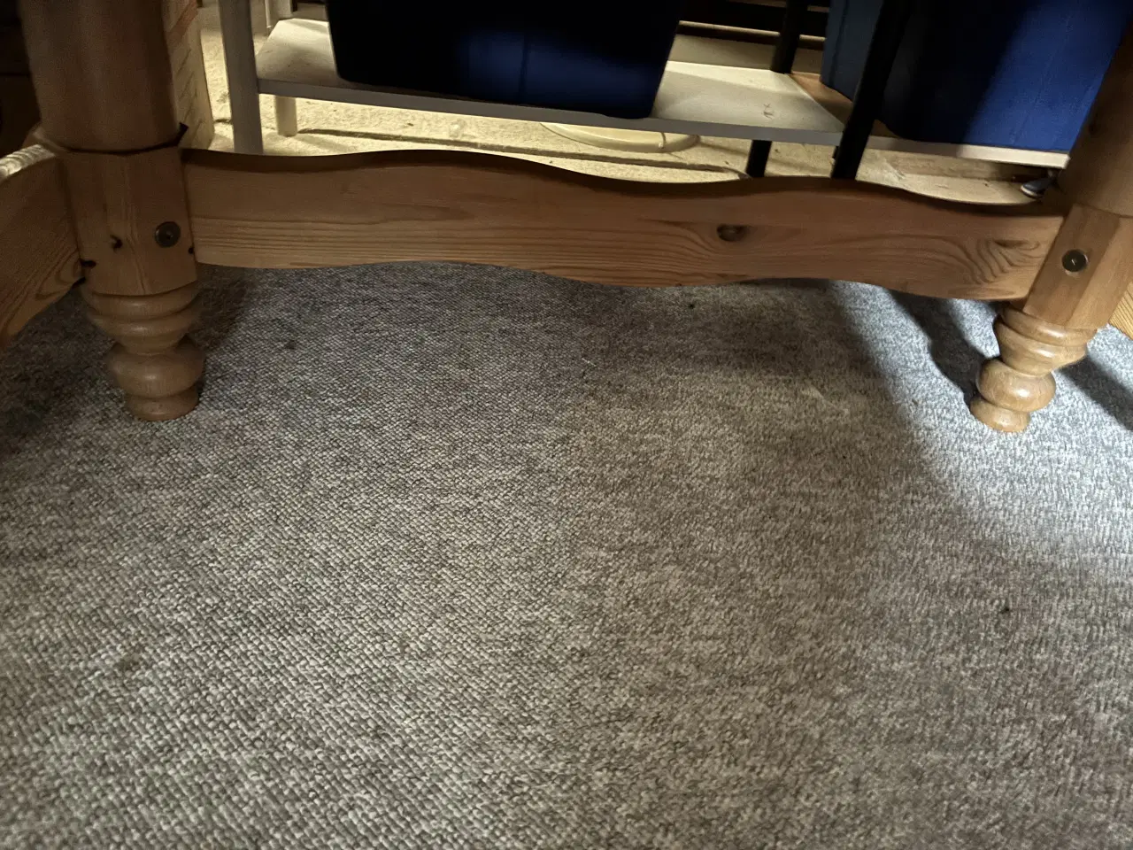 Billede 2 - Sofabord i fyr