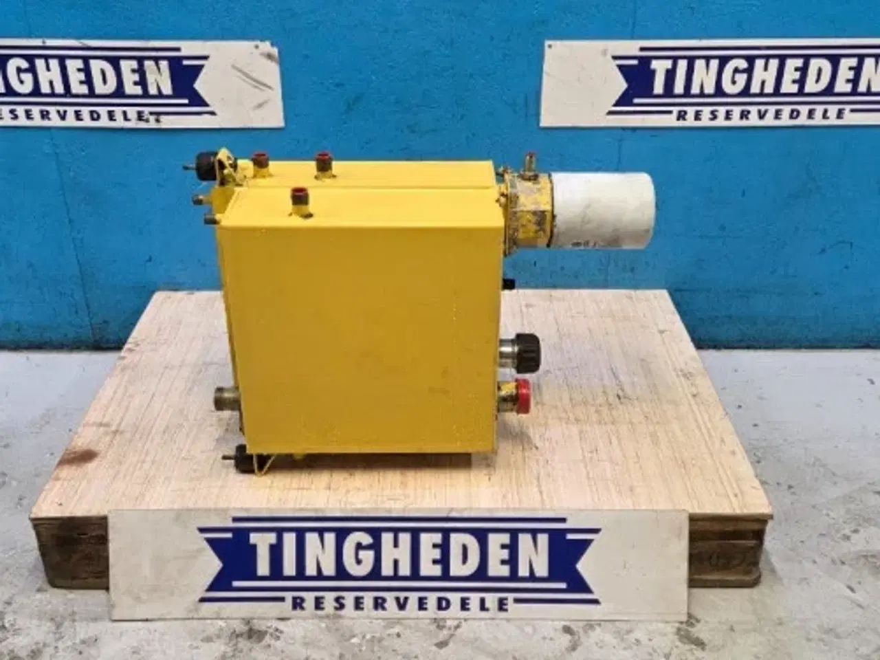 Billede 1 - New Holland TX68 Hydrauliktank 84000629