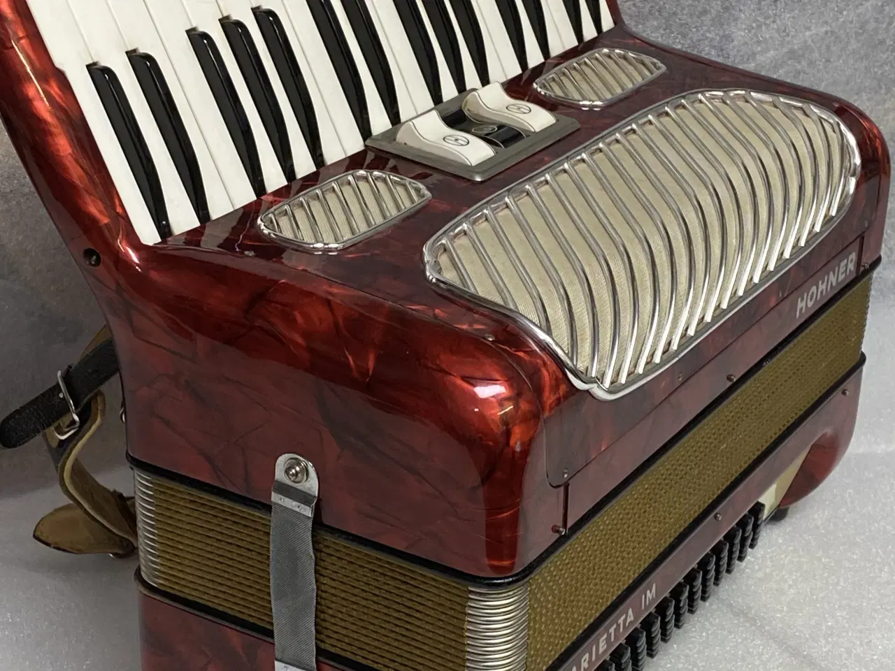 Billede 4 - Hohner Arietta IM , let og velspillende! Kun 6 kg