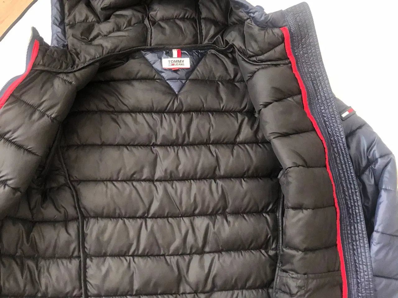 Billede 3 - Tommy Hilfiger jakke str xs