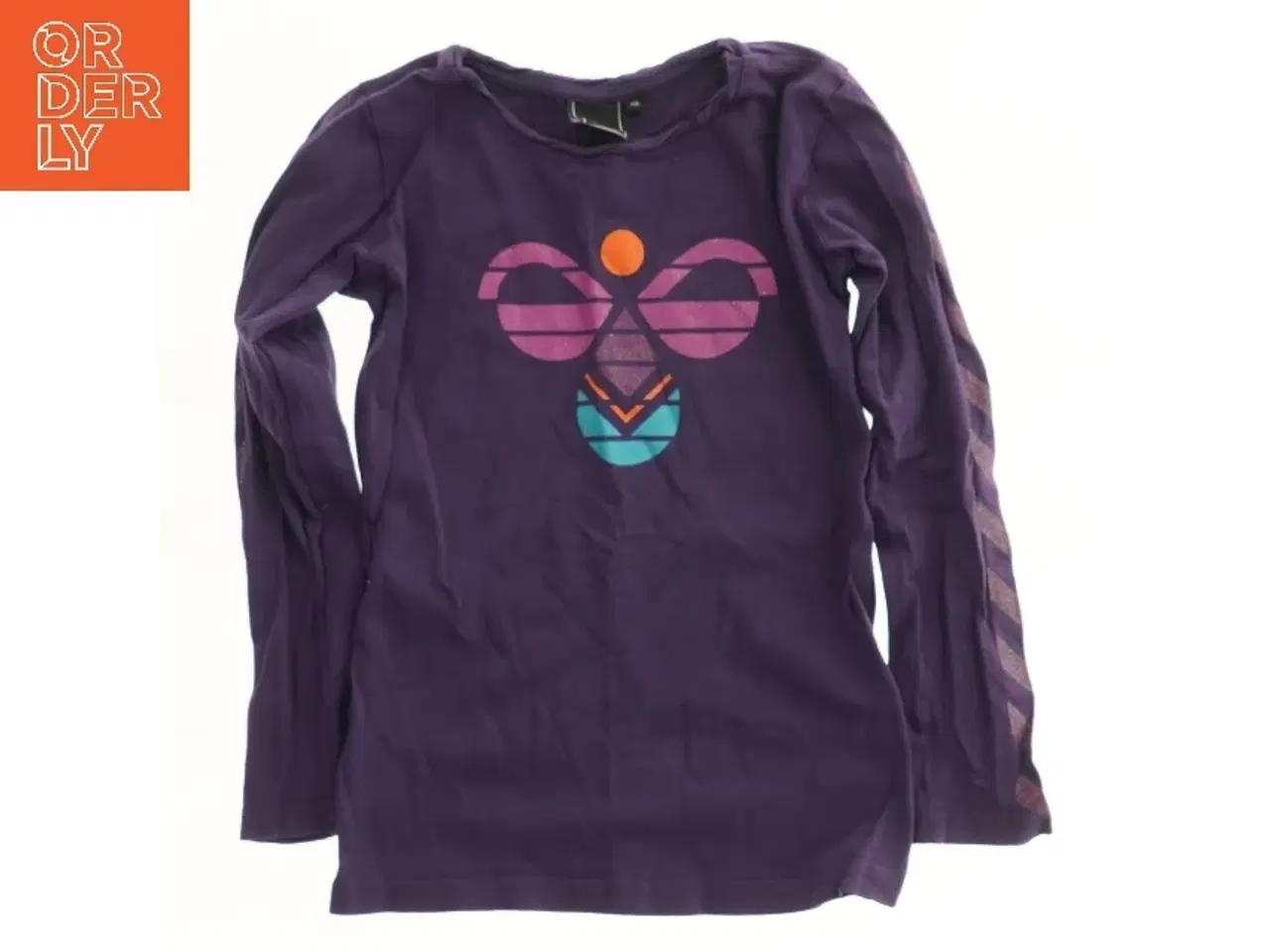 Billede 1 - Langærmet bluse med grafisk print fra Hummel (str. 116)