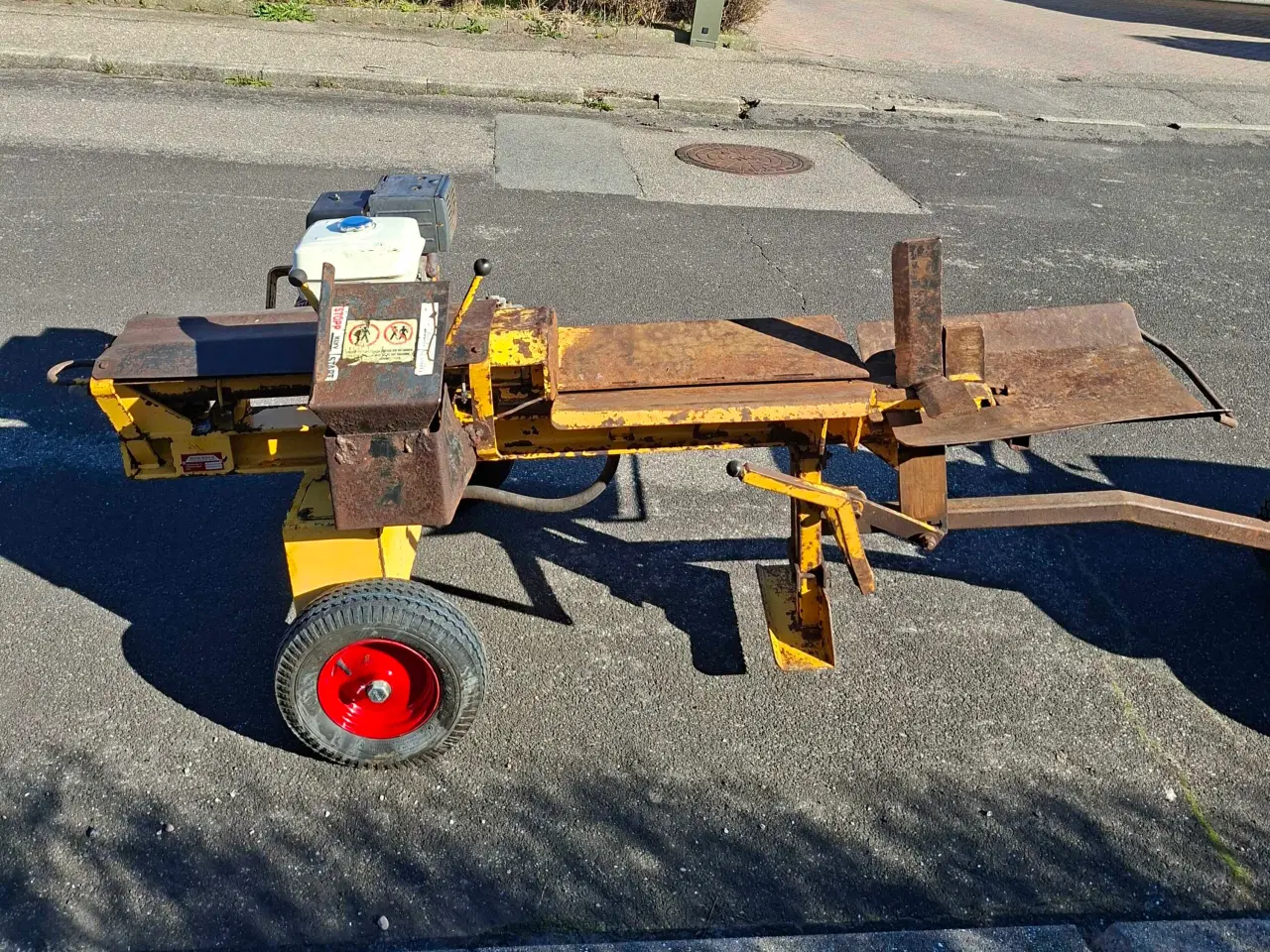 Billede 2 - Kölefors brændeflækker med Honda motor