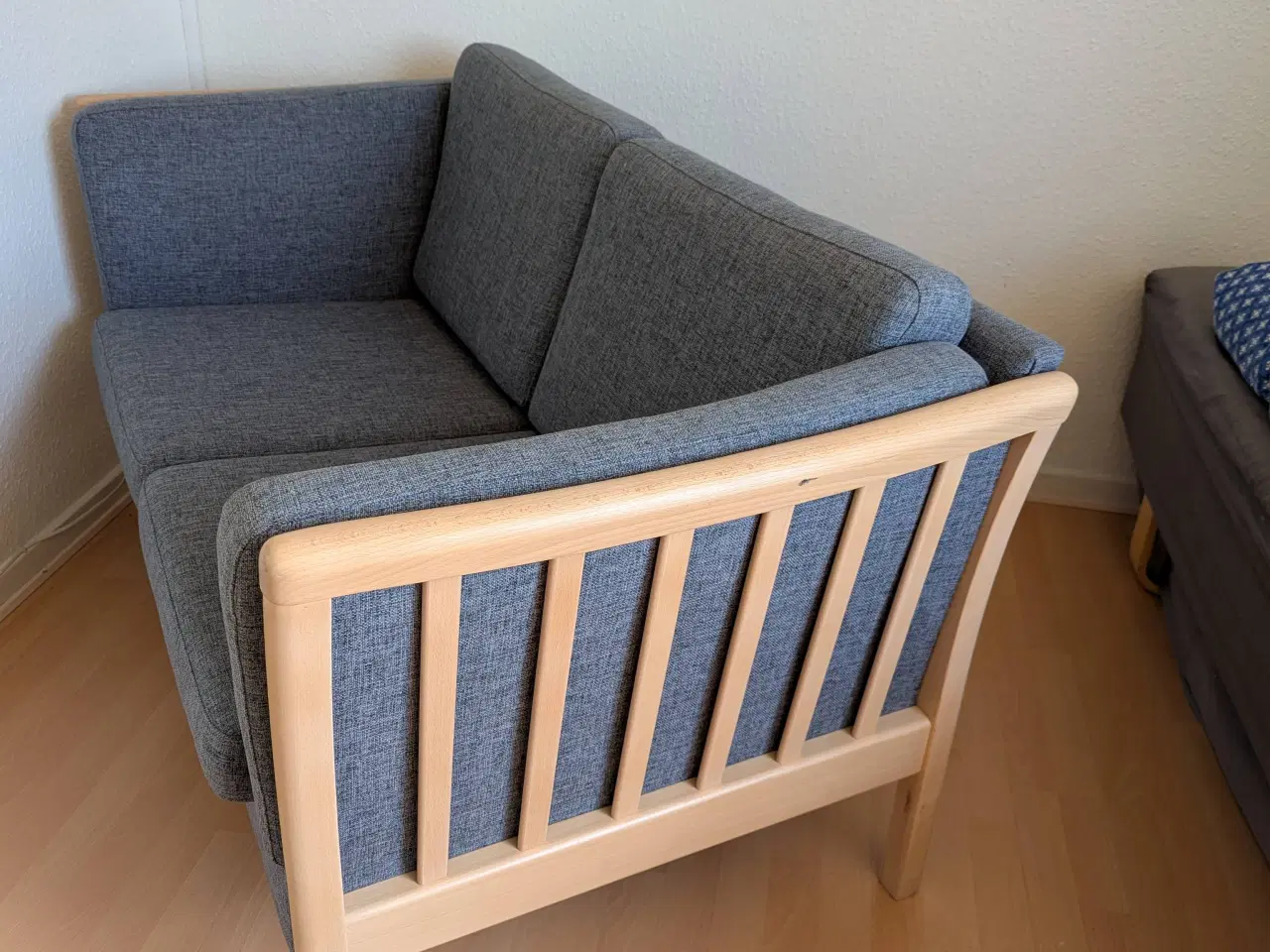 Billede 2 - 2 personers sofa i bøg m/stofbetræk