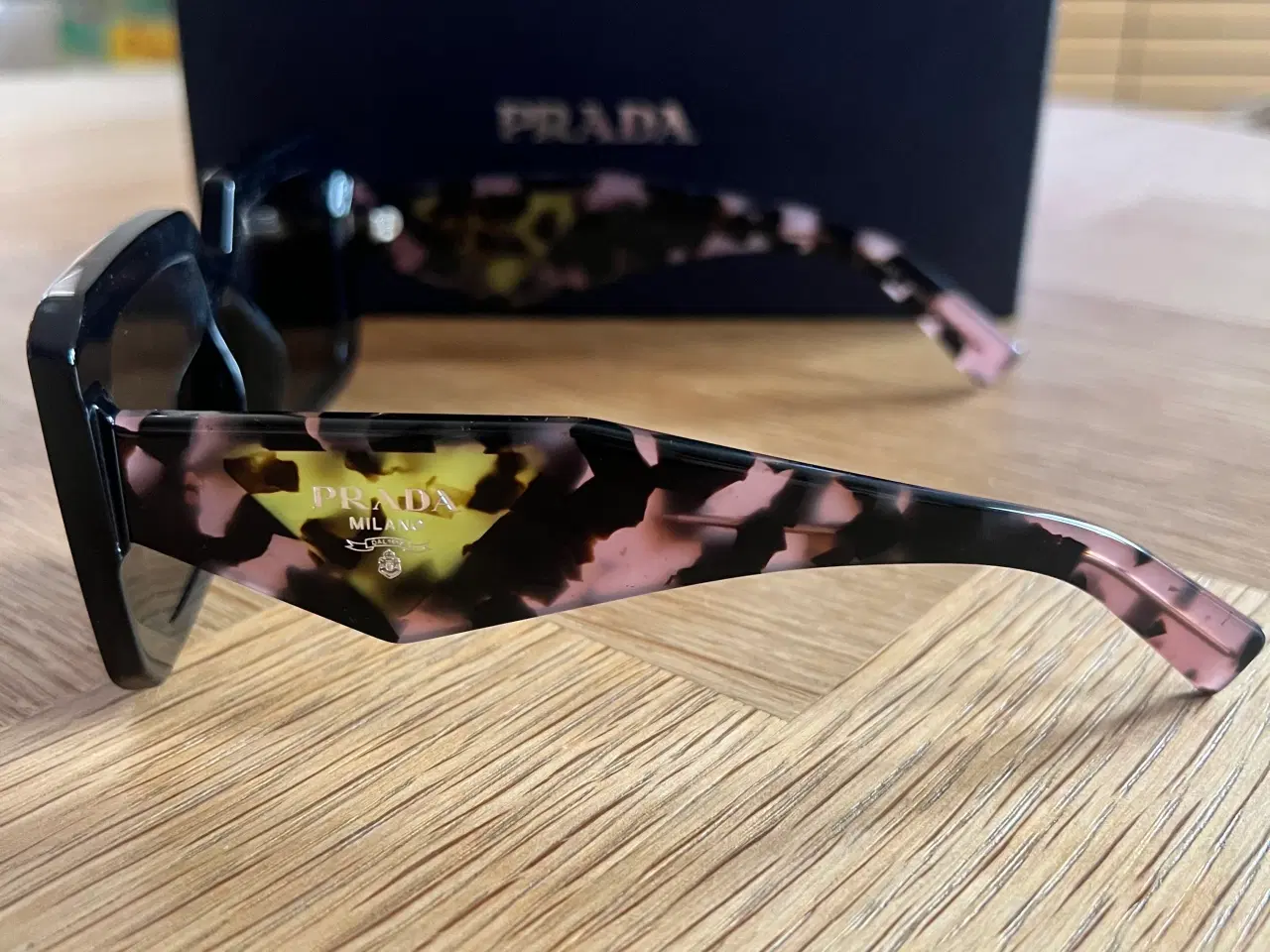 Billede 2 - PRADA Dame solbrille 
