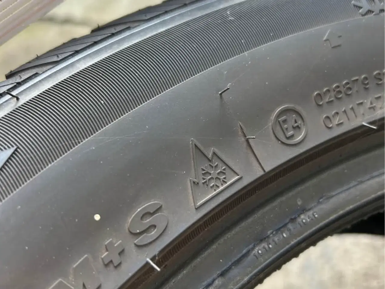 Billede 5 - Minerva vinterdæk sælges 235/50r19