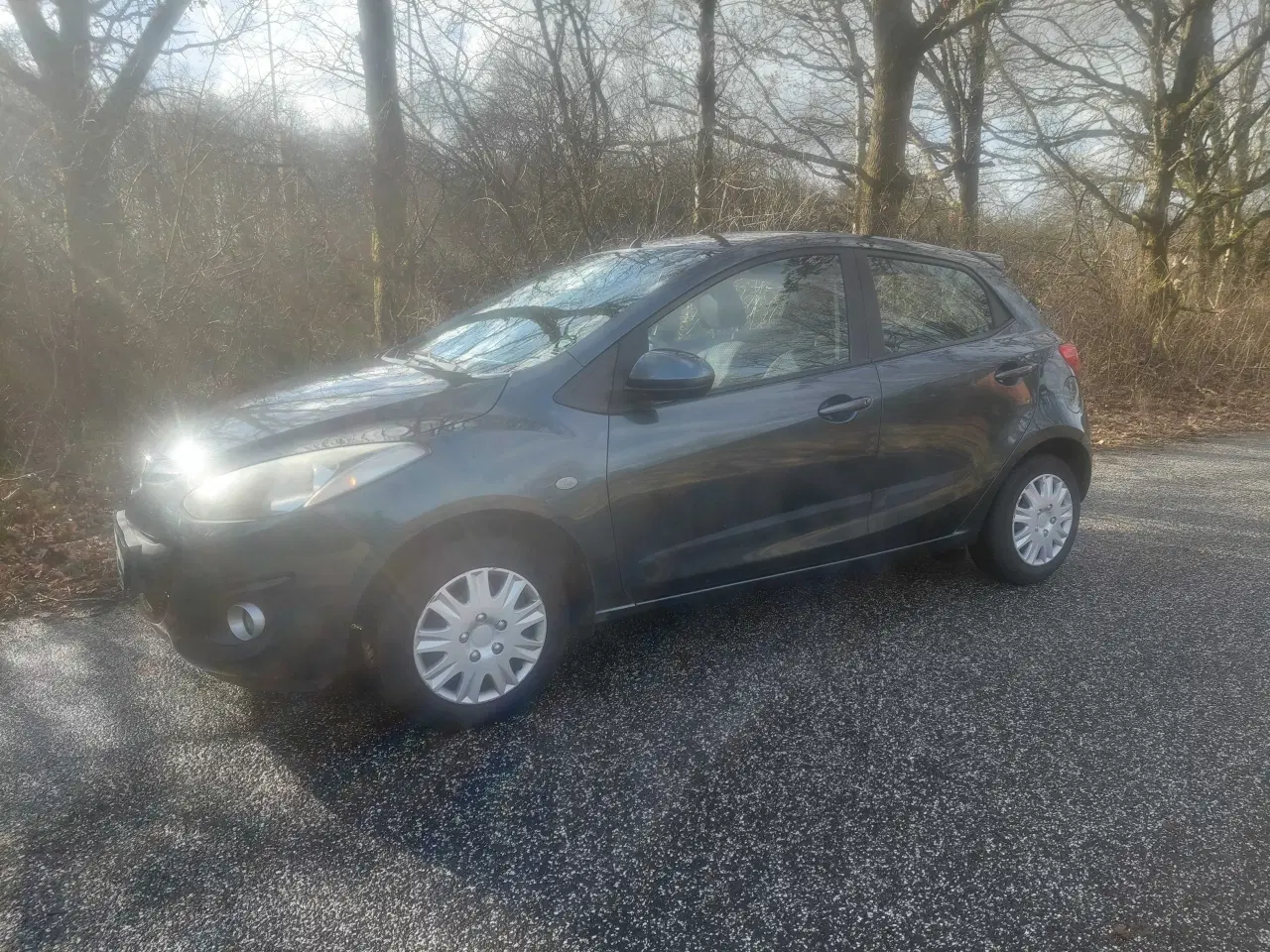 Billede 1 - Mazda 2 1,3 Takara Edition 5d