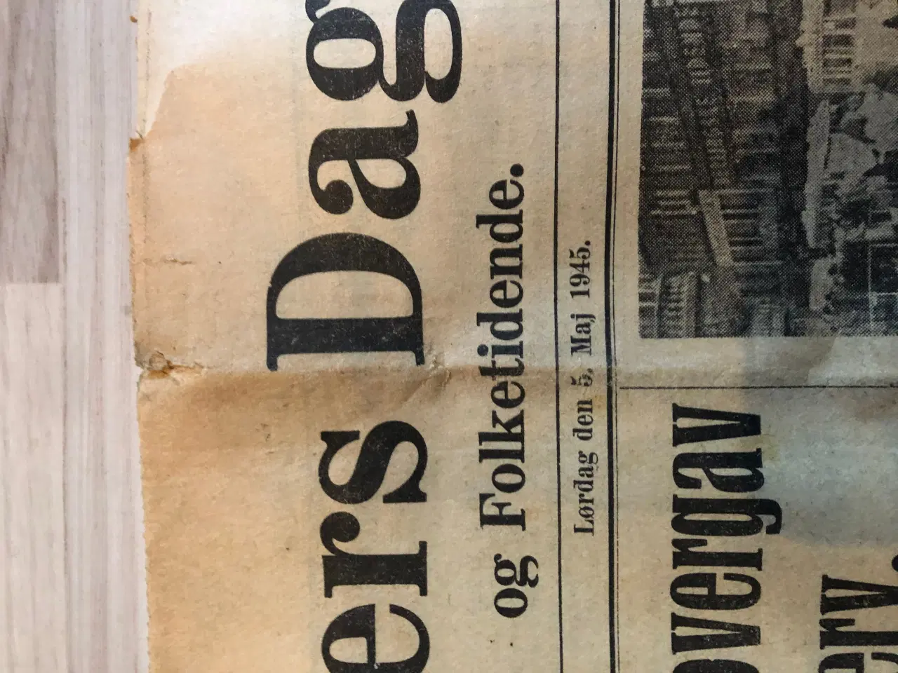 Billede 2 - aviser 5 maj 1945