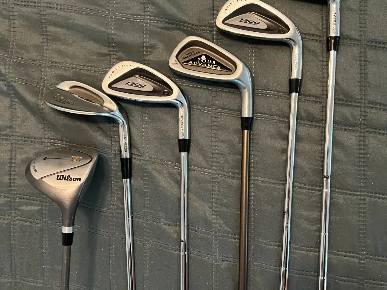 Billede 2 - Wilson golf køller og vogn